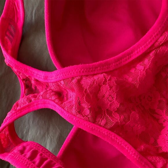 Victoria's Secret Women's Pink Lace Sports Bra Size M High Support - Picture 5 of 6
